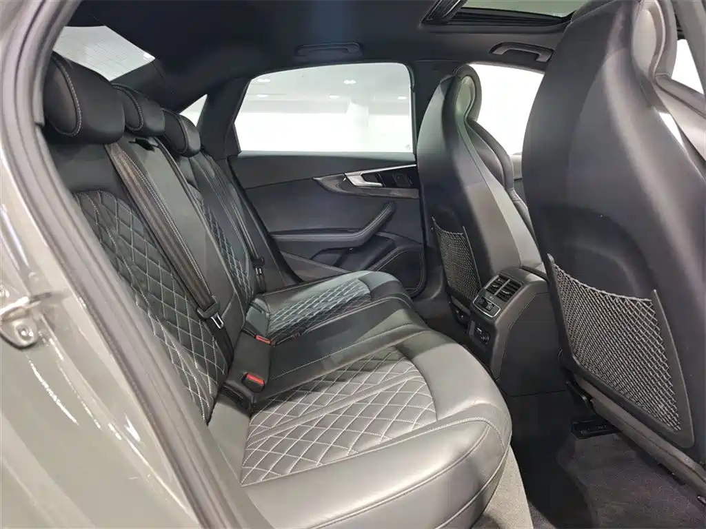 Audi S4 — миниатюра 7