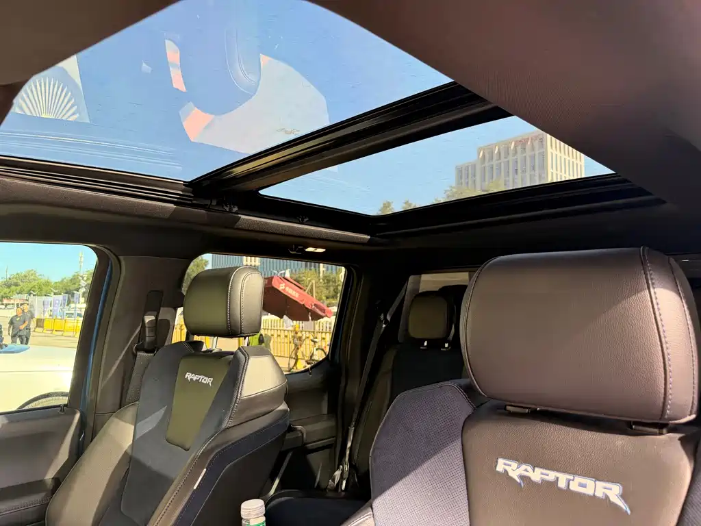 Ford F-150 Raptor — миниатюра 10