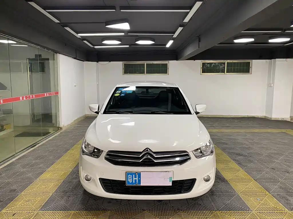 Citroen Elysee — миниатюра 2