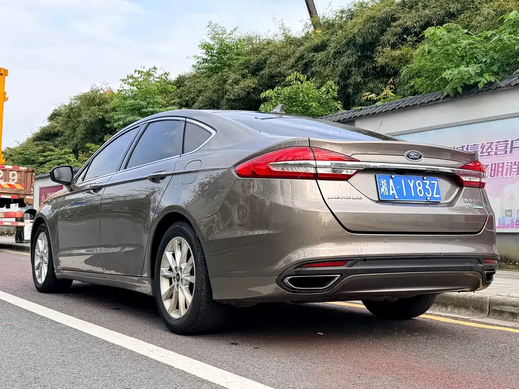 Ford Mondeo — миниатюра 4