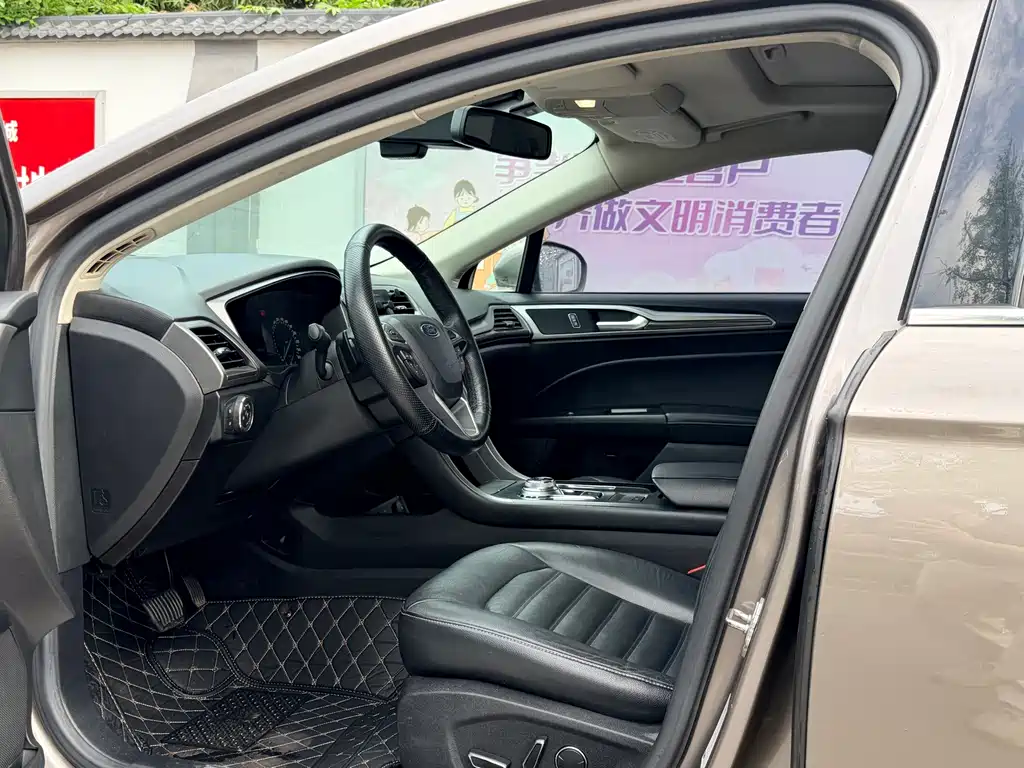 Ford Mondeo — миниатюра 8