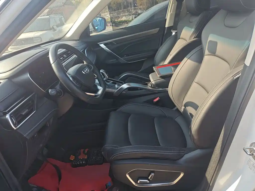 Geely Boyue — миниатюра 11