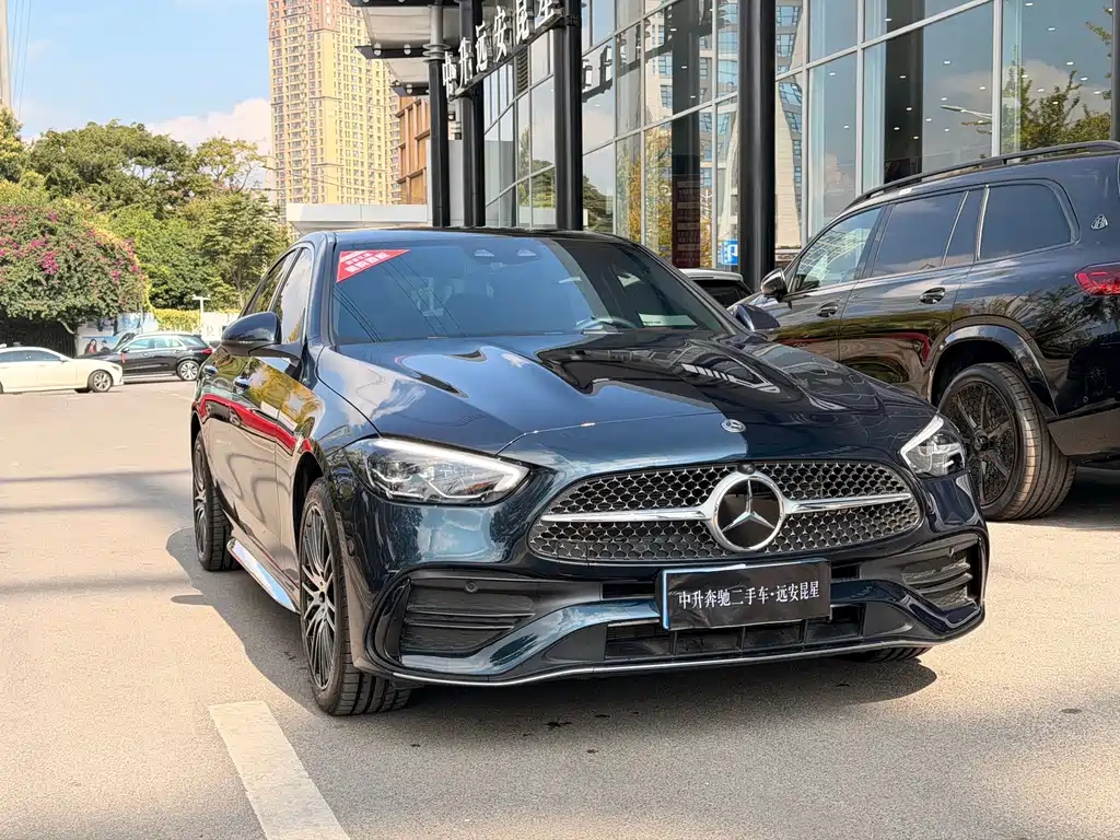 Mercedes-Benz C-Class — миниатюра 3