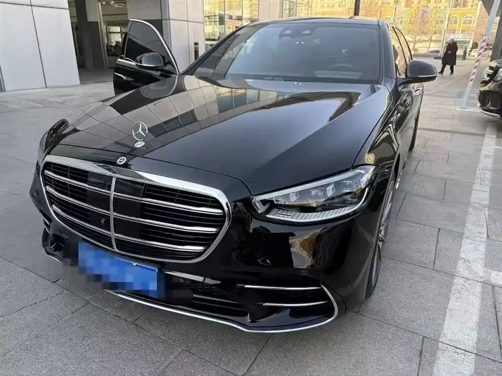 Mercedes-Benz S-Class 2024