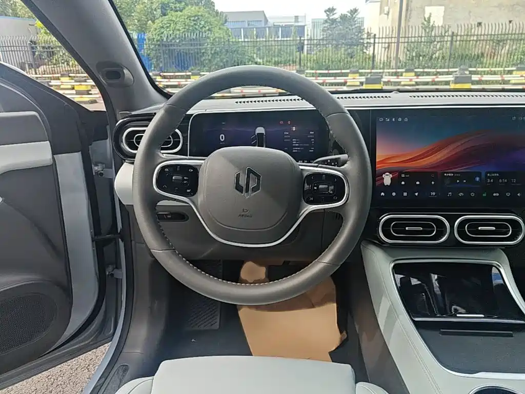 Leapmotor Leapmotor C01 — миниатюра 3
