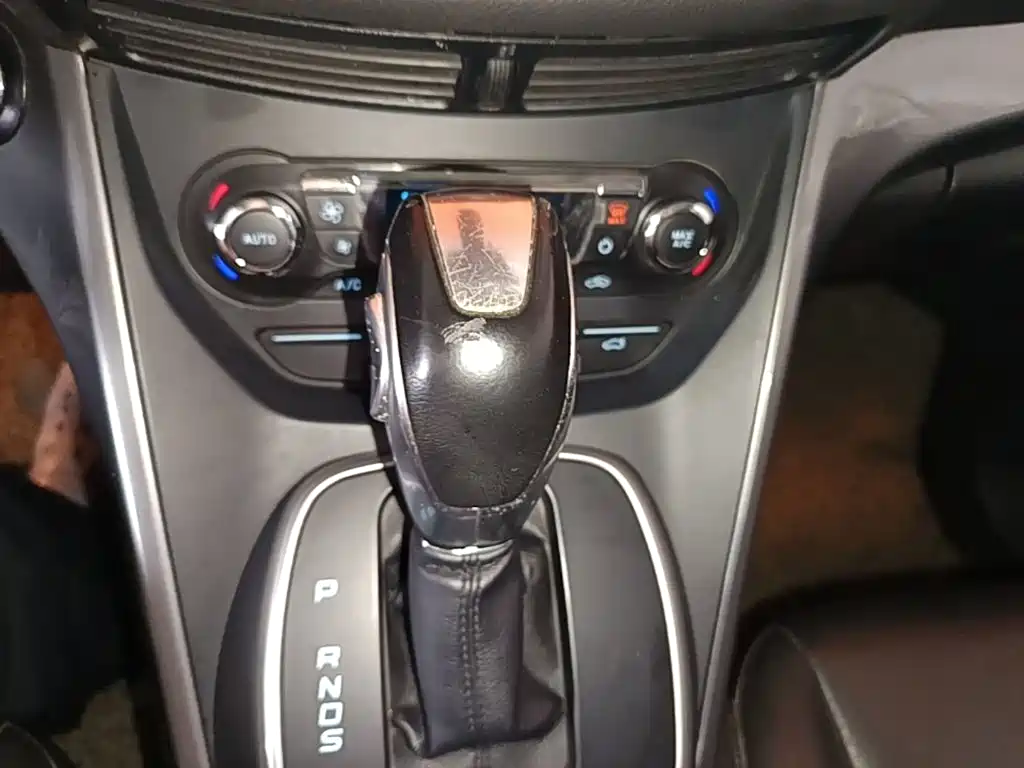 Ford Kuga — миниатюра 14