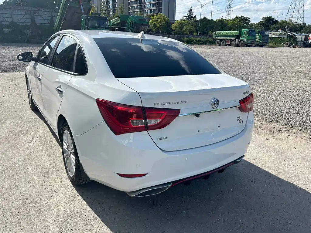 Buick Excelle — миниатюра 7