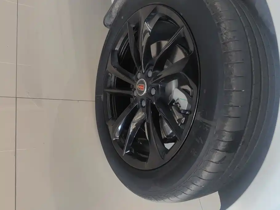 Hongqi Hongqi HS3 PHEV — миниатюра 6