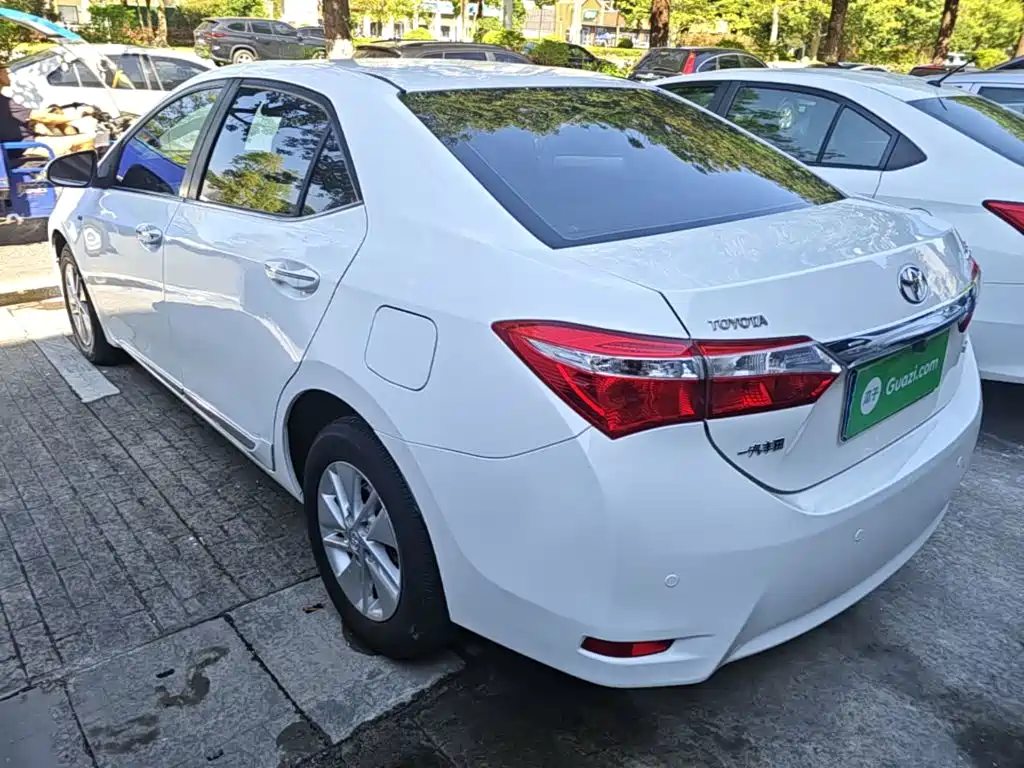 Toyota Corolla — миниатюра 5