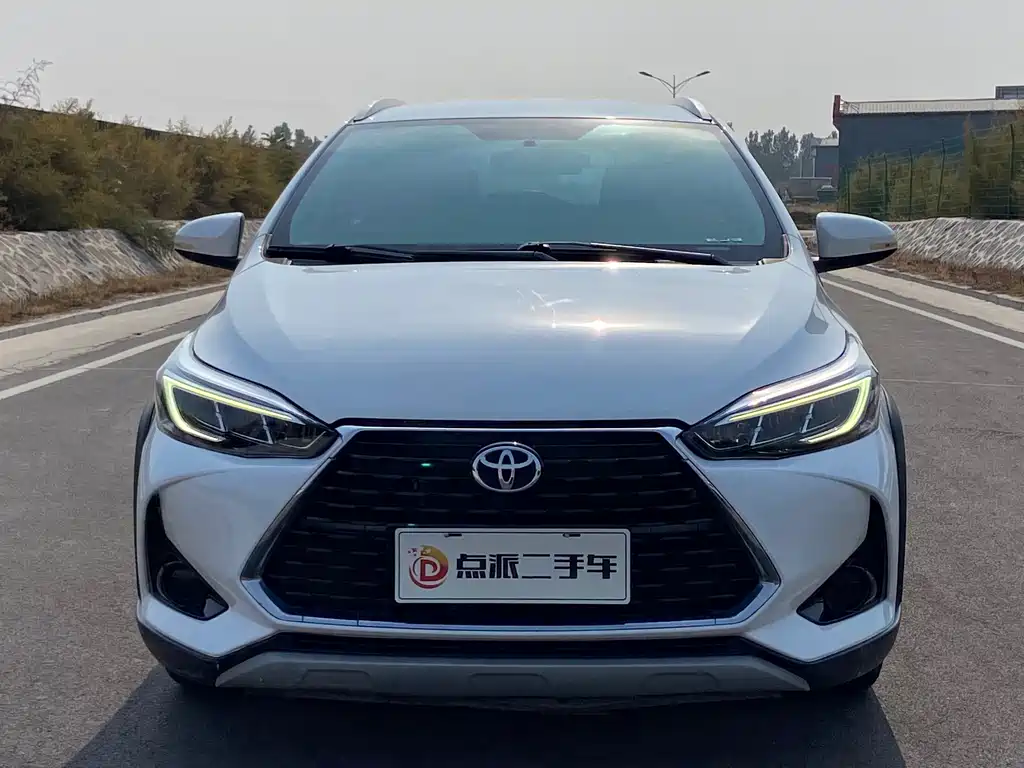 Toyota Yaris L — миниатюра 2