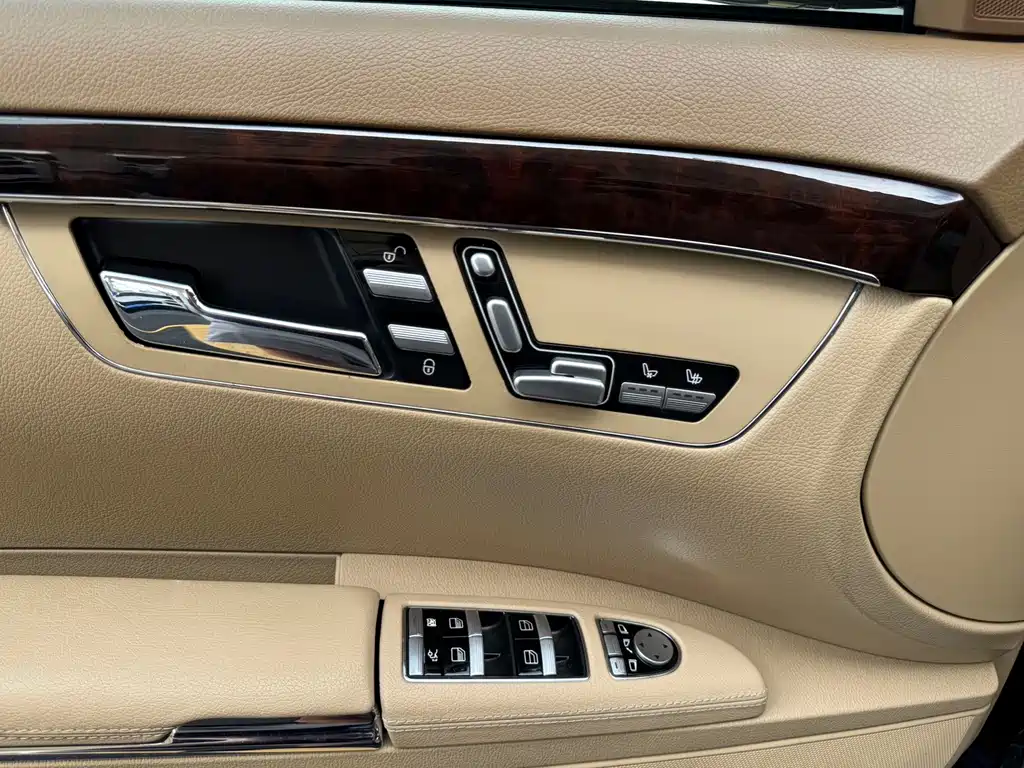 Mercedes-Benz S-Class — миниатюра 22