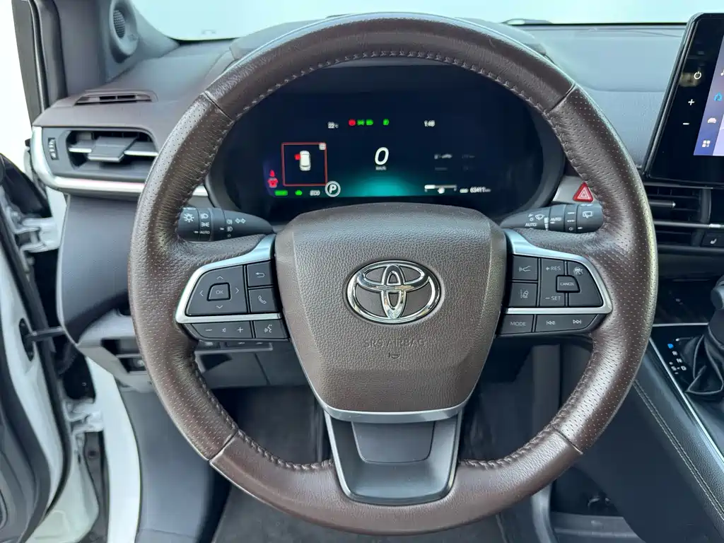 Toyota Sienna — миниатюра 11