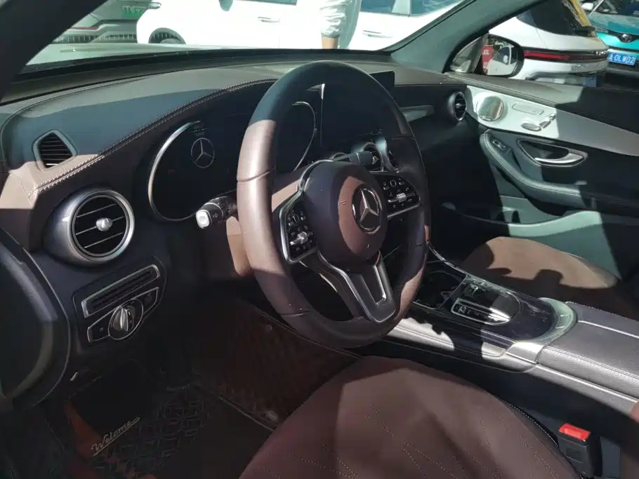 Mercedes-Benz GLC — миниатюра 11