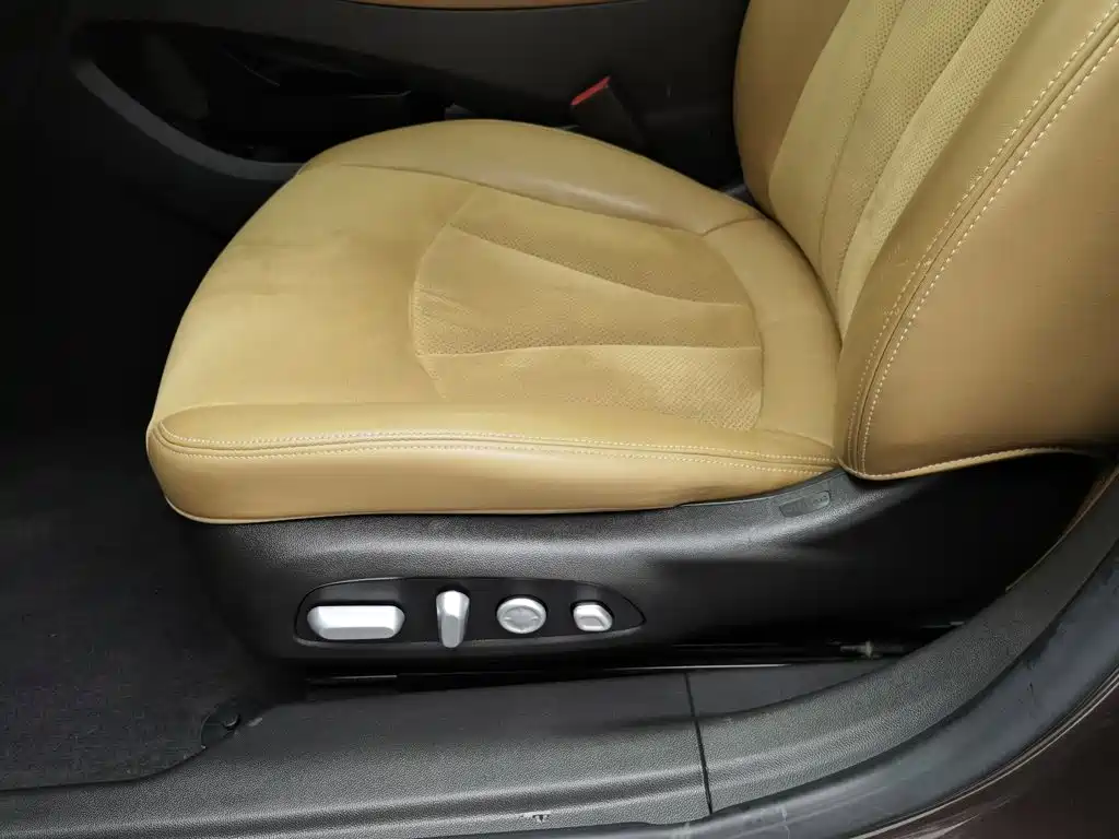 Buick LaCrosse — миниатюра 20