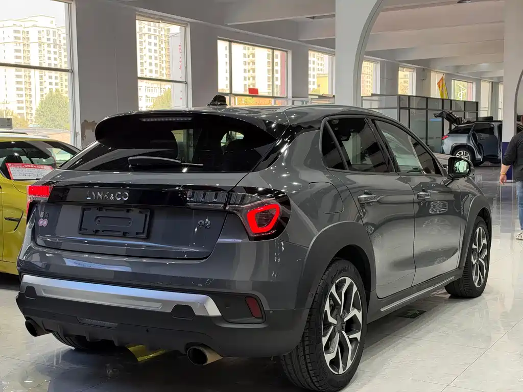 Lynk & Co 02 — миниатюра 13