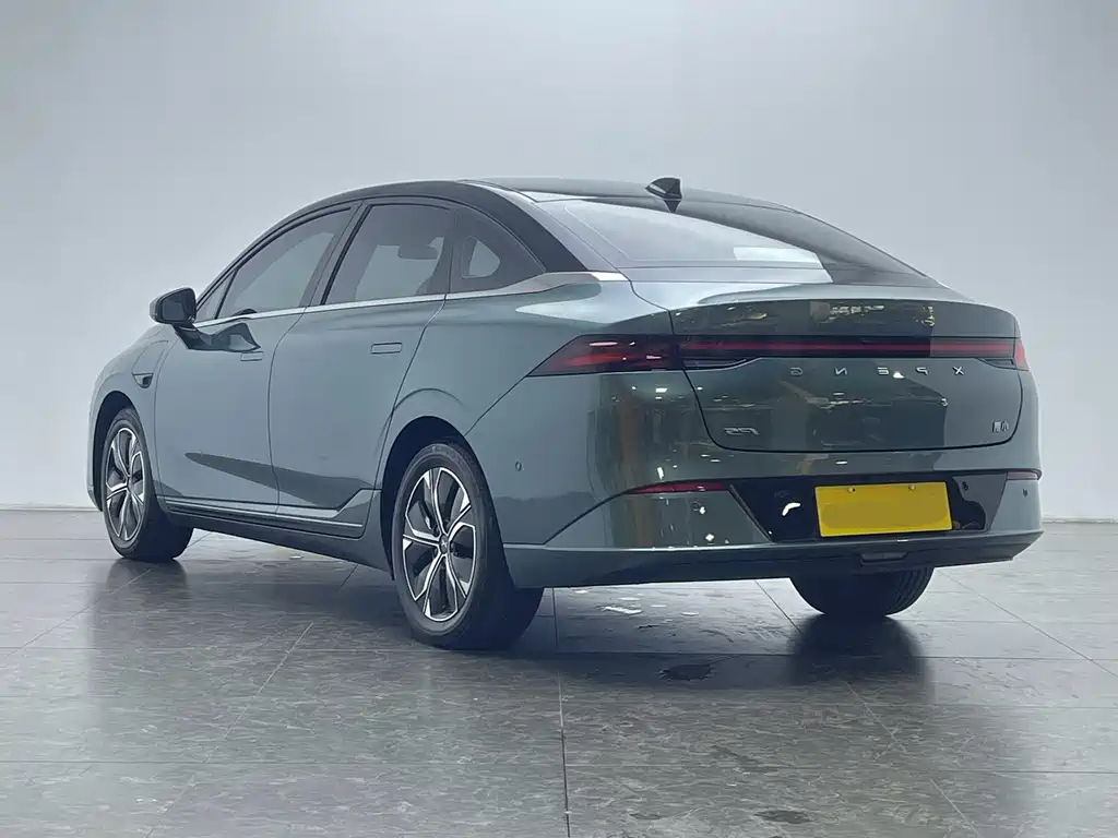XPeng P5 — миниатюра 20