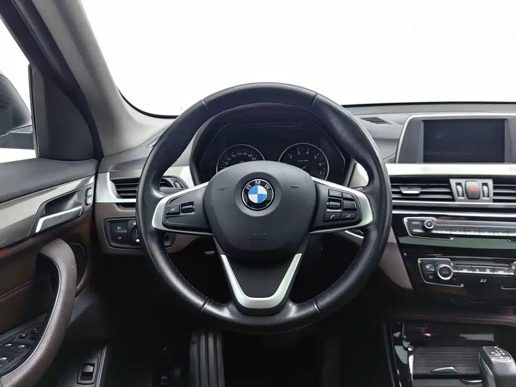 BMW X1 — миниатюра 11