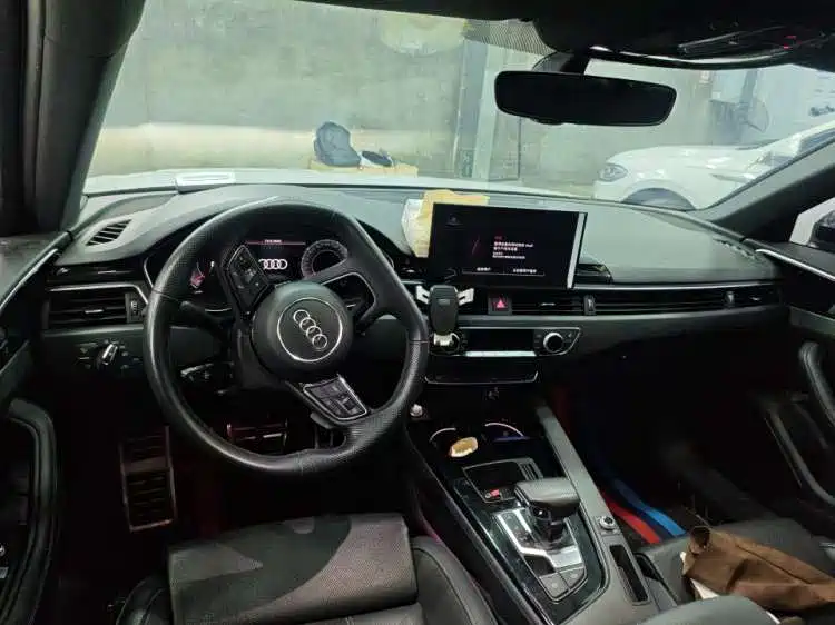 Audi A4L — миниатюра 8