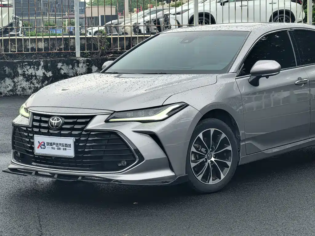 Toyota Avalon — миниатюра 3