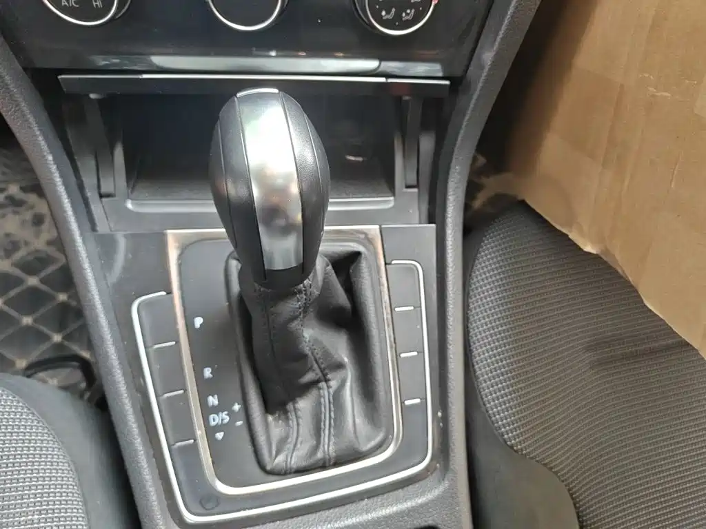 Volkswagen Golf — миниатюра 7