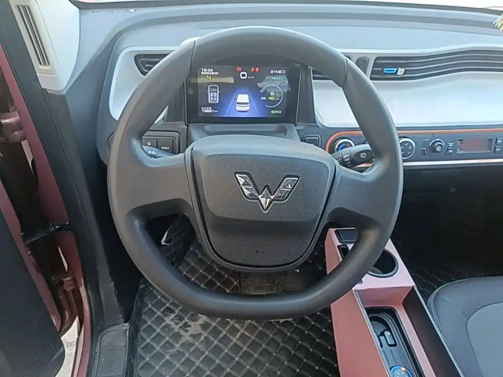 Wuling MINIEV — миниатюра 11