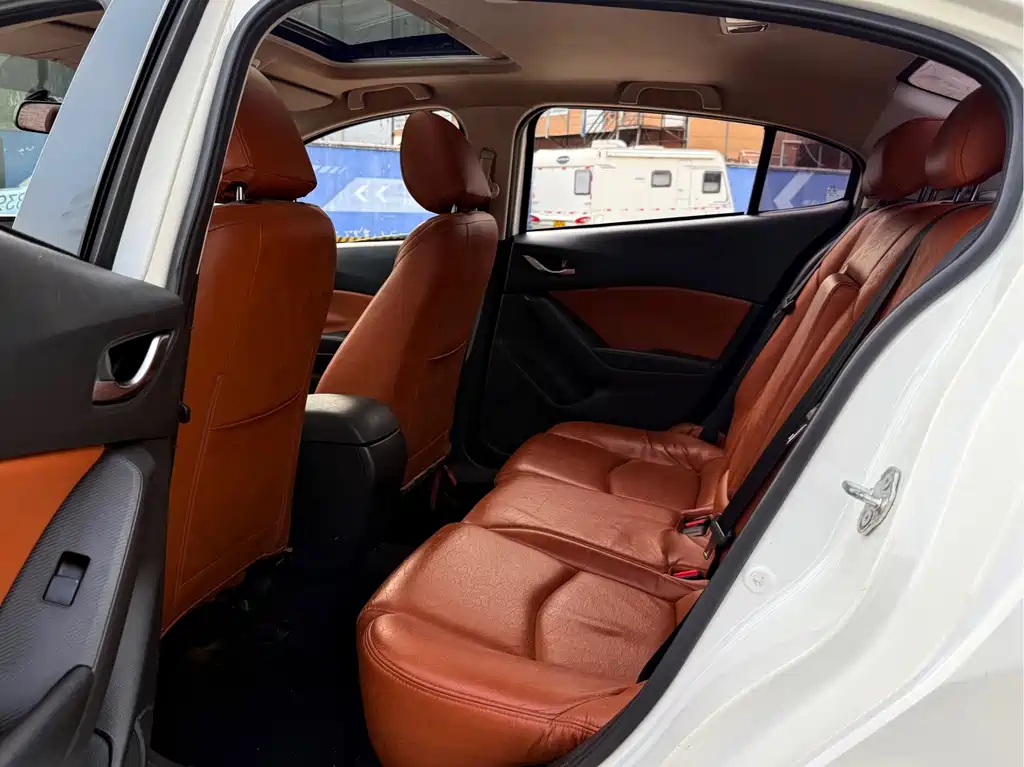 Mazda 3 Axela — миниатюра 13
