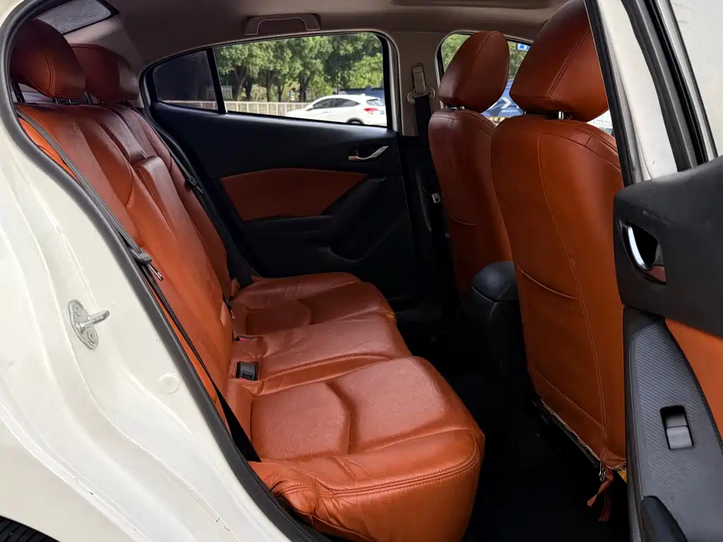 Mazda 3 Axela — миниатюра 12