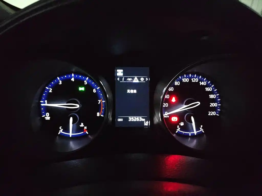 Toyota IZOA — миниатюра 7