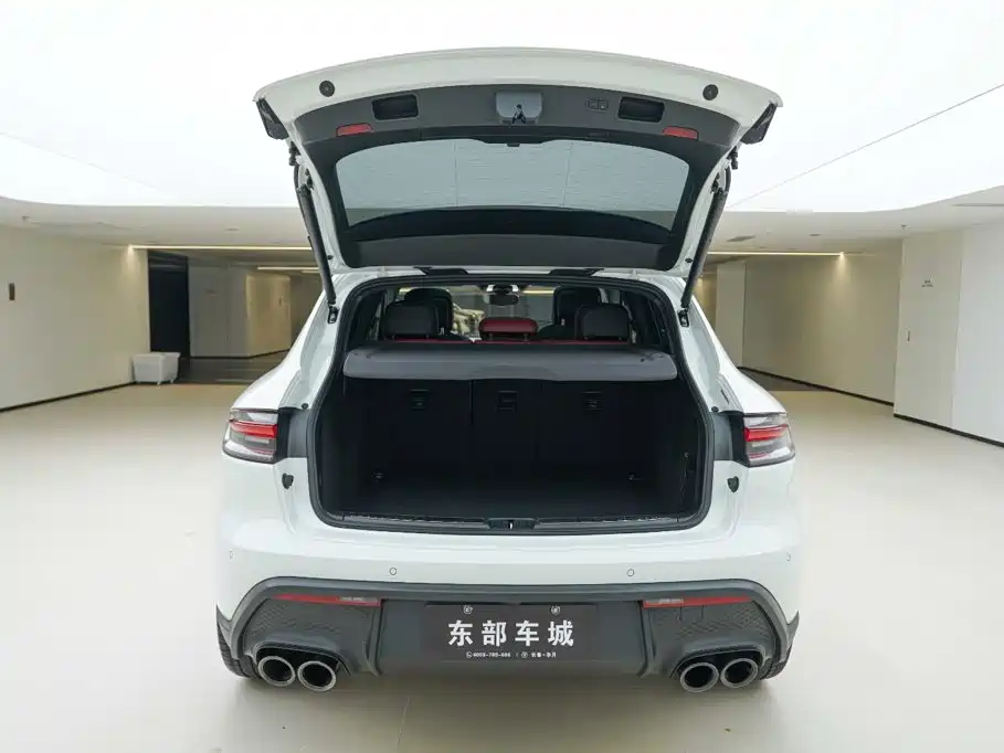 Porsche Macan — миниатюра 6