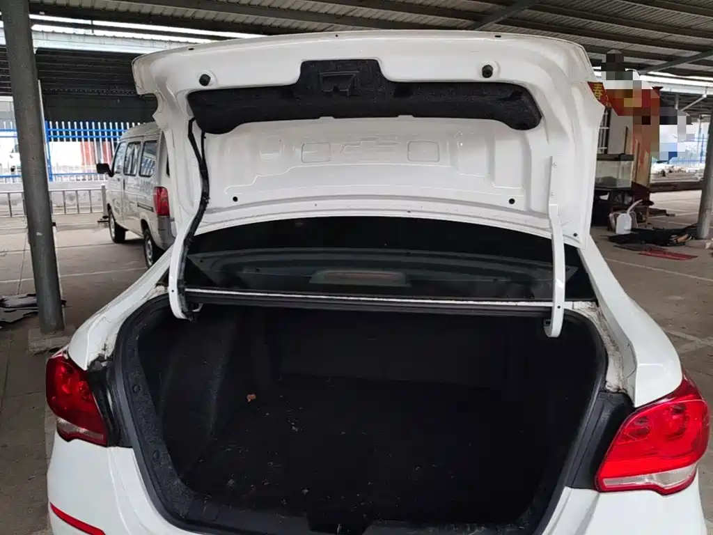 Chevrolet Cavalier — миниатюра 19