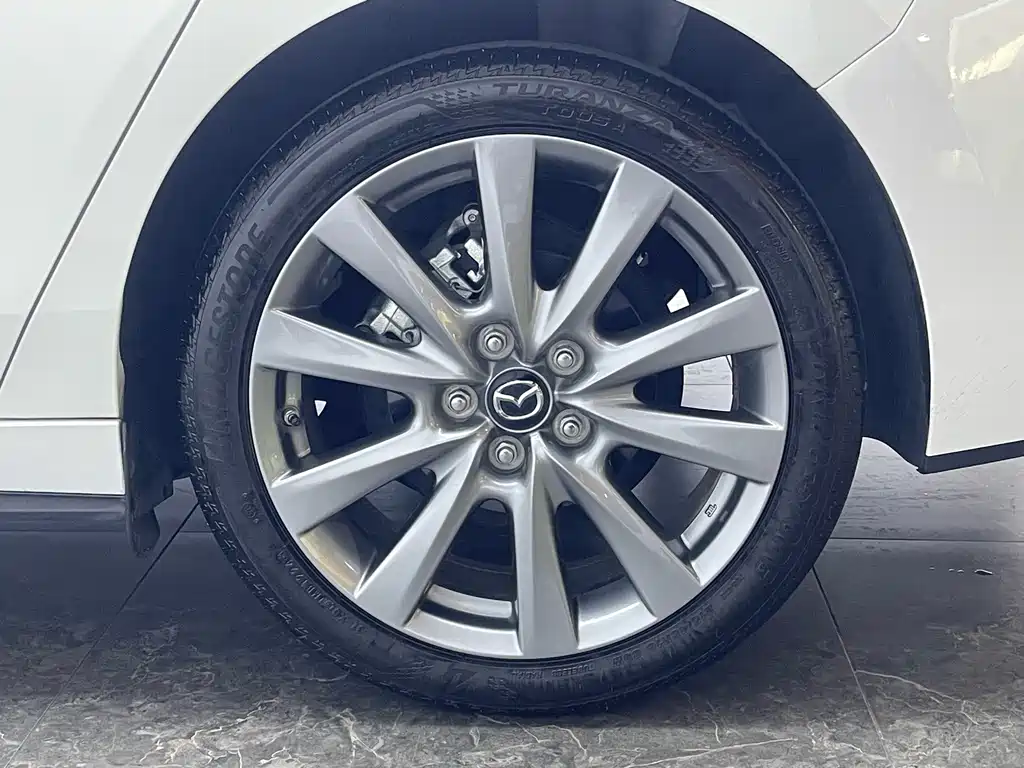 Mazda 3 Axela — миниатюра 10