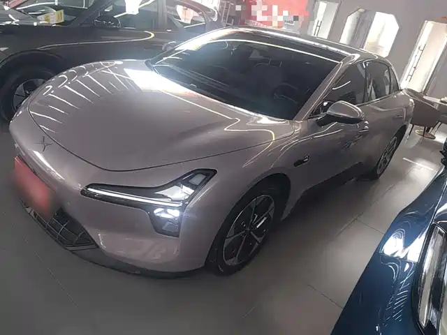 2025 Xpeng Mona M03