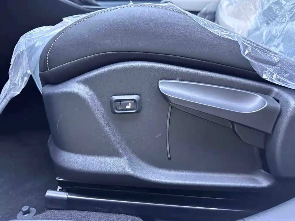 Geely Emgrand S — миниатюра 16