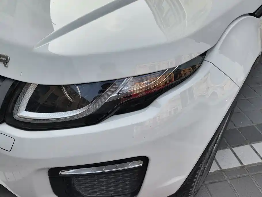 Land Rover Evoque — миниатюра 5
