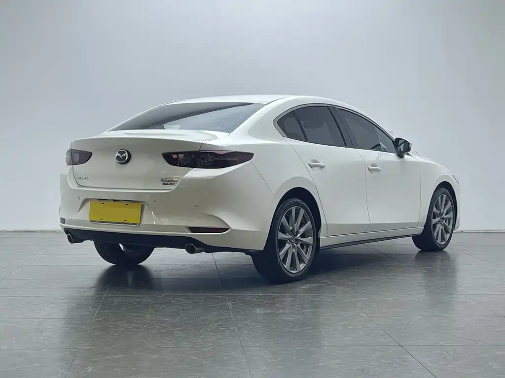Mazda 3 Axela — миниатюра 4