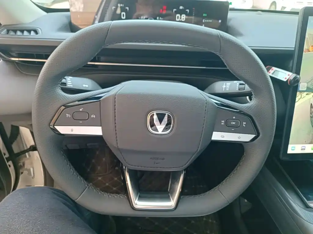 Changan Eado — миниатюра 11