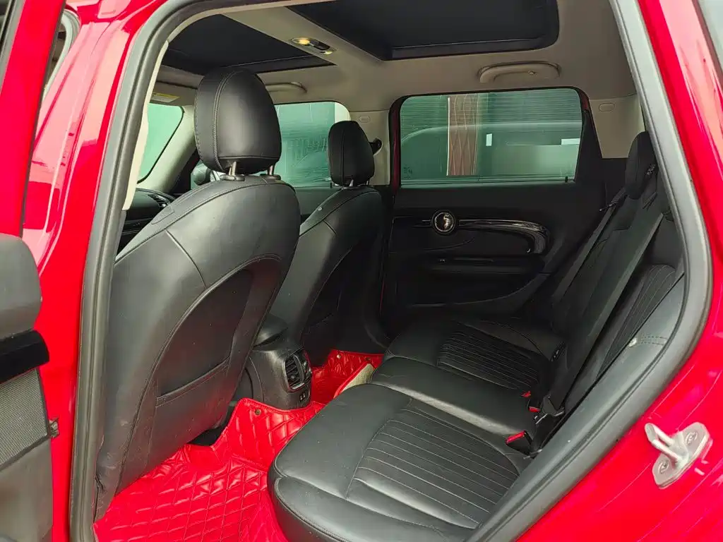 MINI Mini Clubman — миниатюра 7