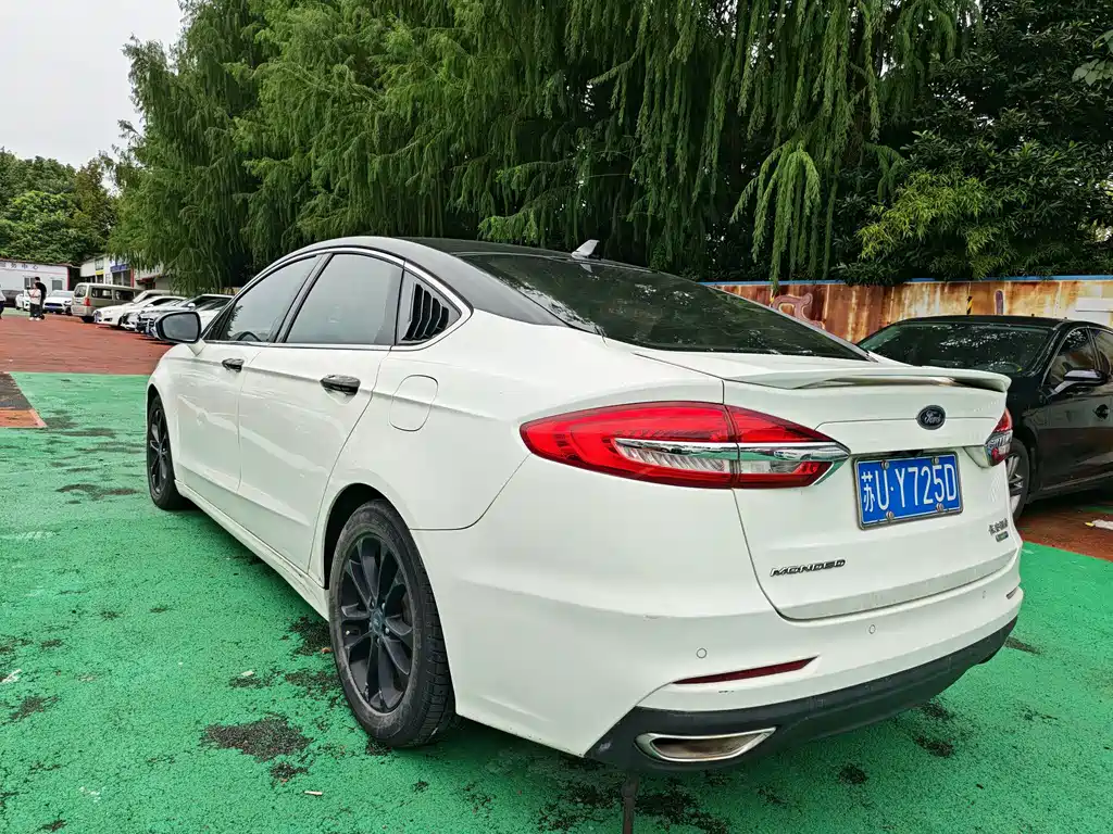 Ford Mondeo — миниатюра 3
