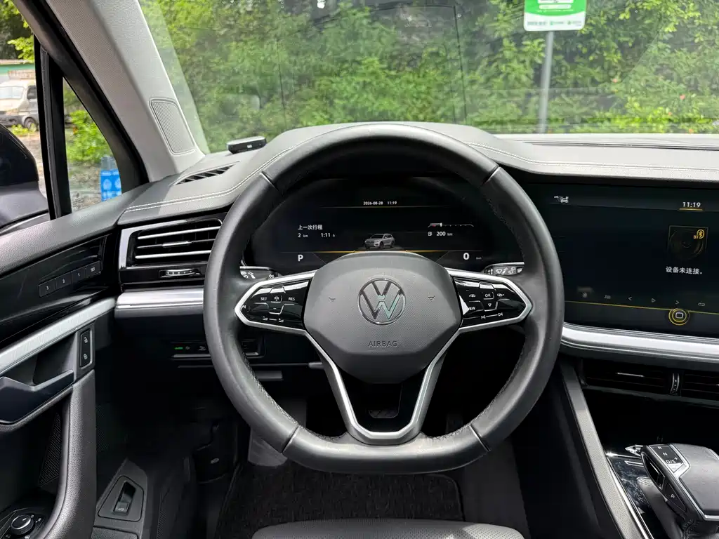 Volkswagen Touareg — миниатюра 7