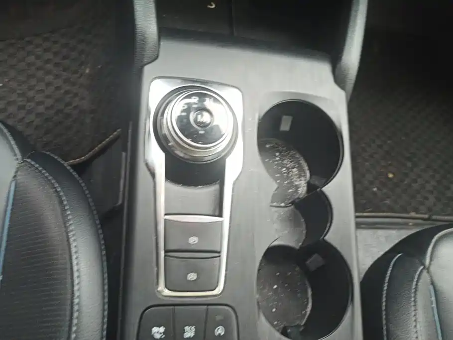 Ford Focus Active — миниатюра 16