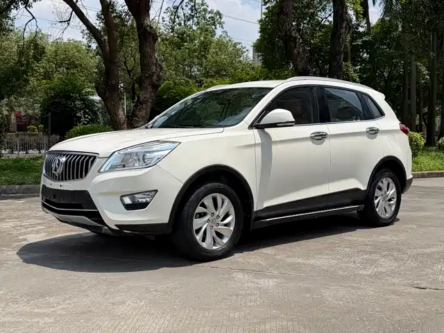 2017 BAIC Weiwang S50