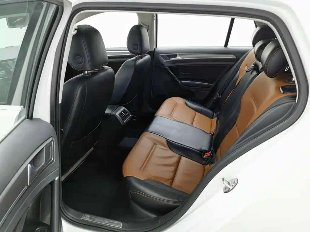 Volkswagen Golf — миниатюра 15