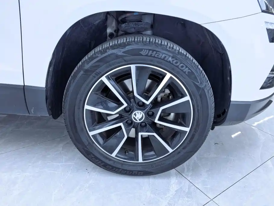 Skoda Karoq — миниатюра 6