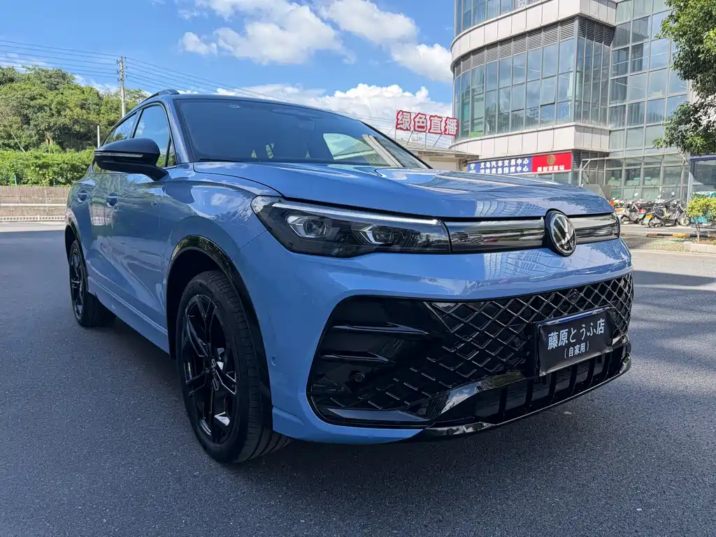 Volkswagen Tiguan L — миниатюра 3