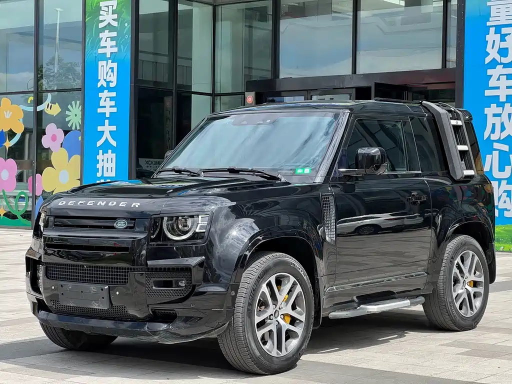 LAND ROVER DEFENDER