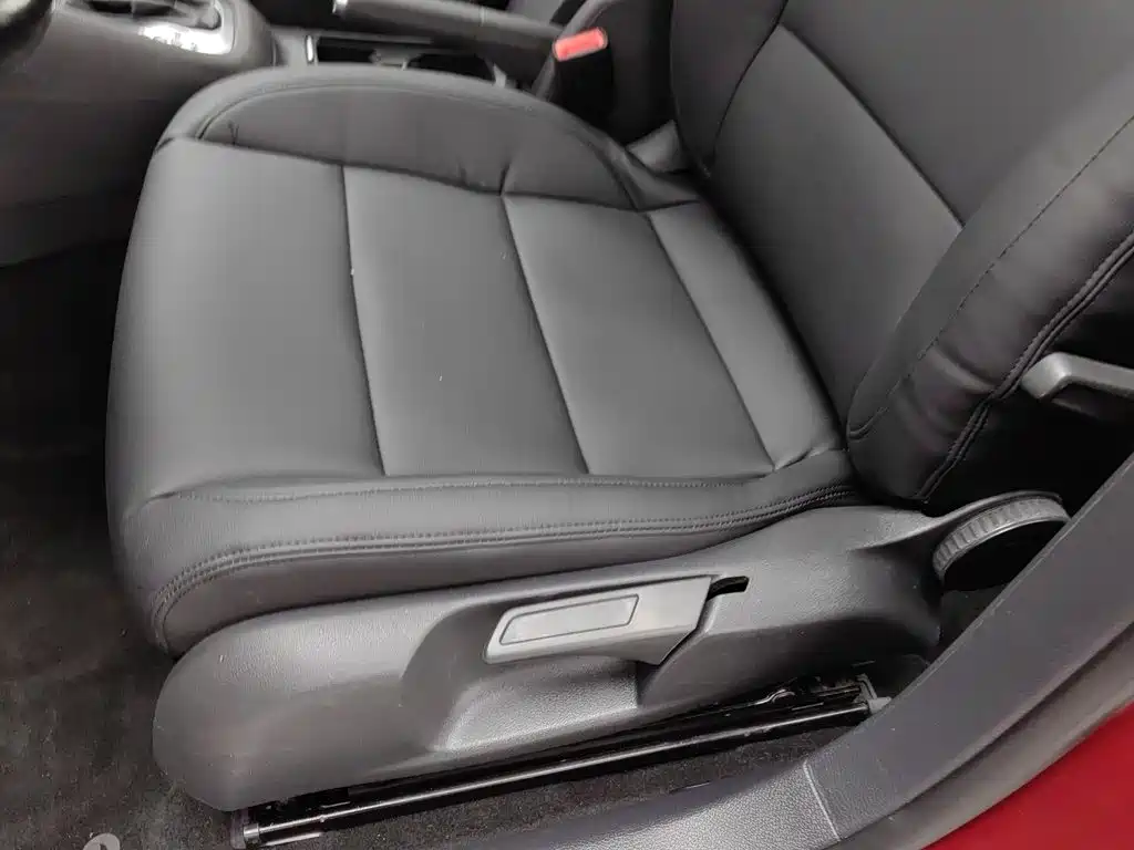 Volkswagen Golf — миниатюра 20