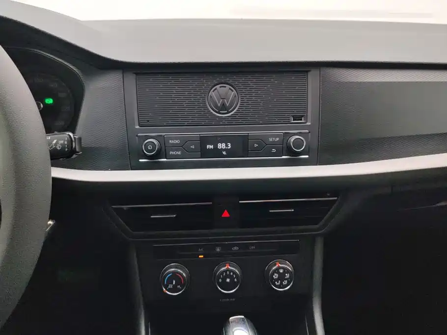 Volkswagen Lavida — миниатюра 13