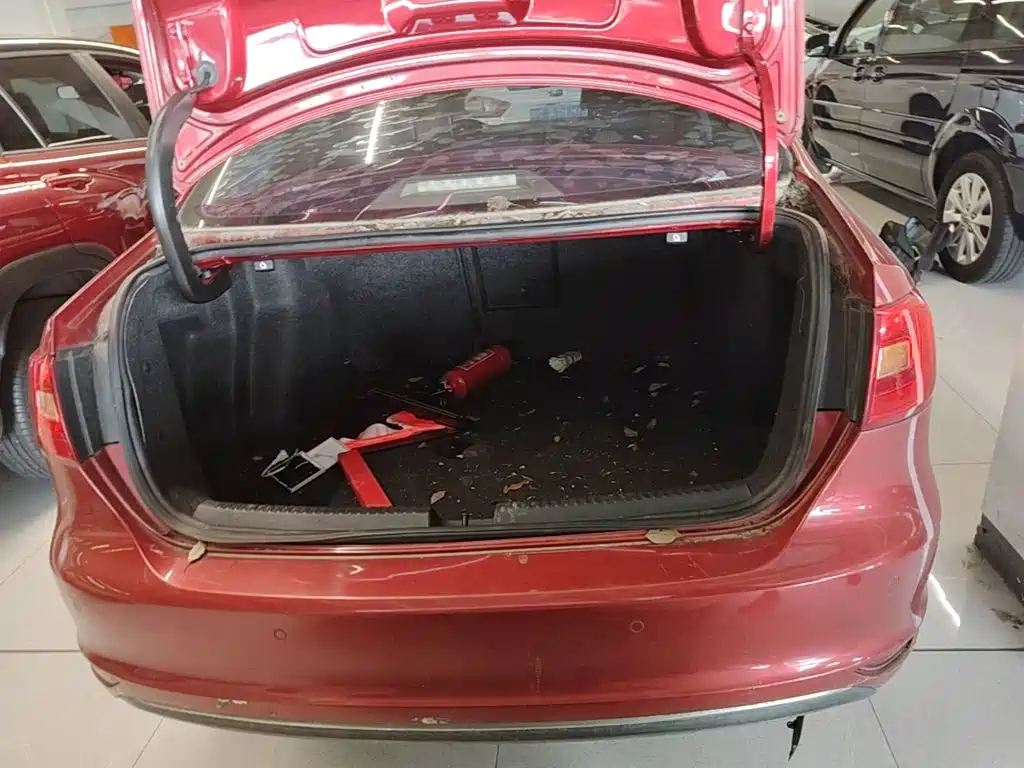 Volkswagen Sagitar — миниатюра 19