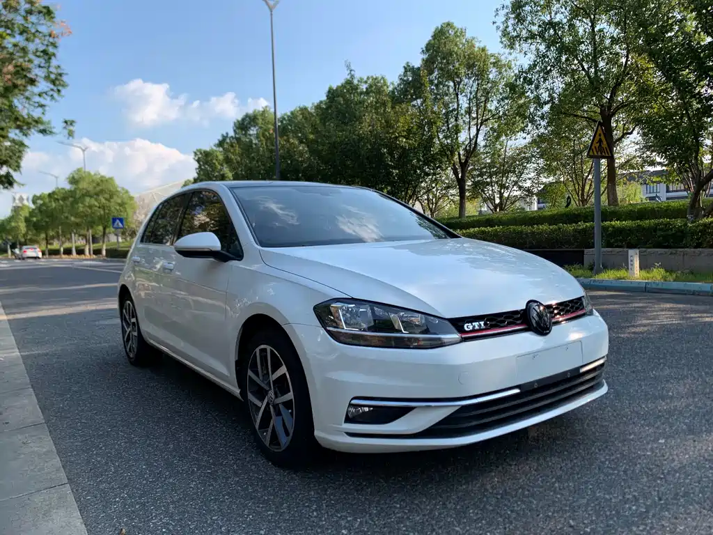 Volkswagen Golf — миниатюра 3