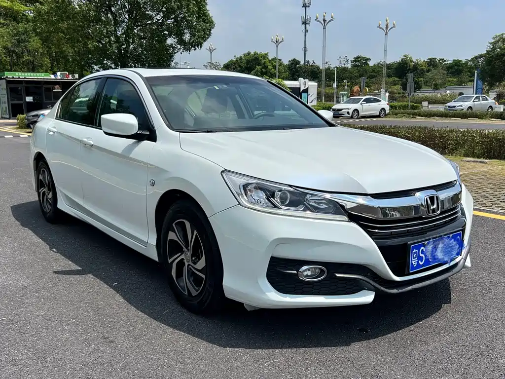 Honda Accord — миниатюра 2